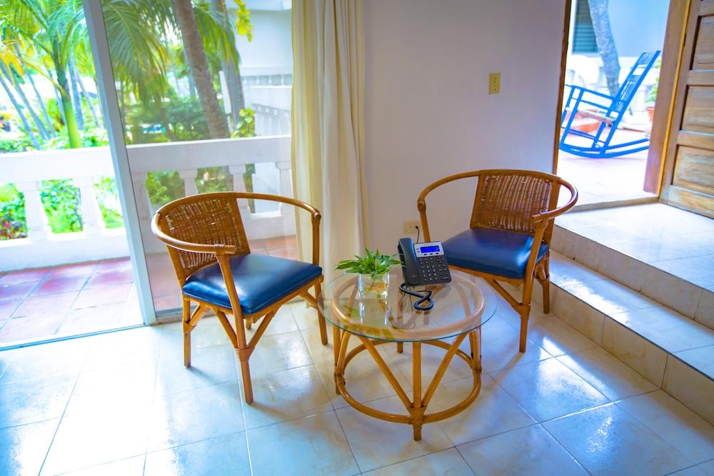 Hotel Restaurant Cyvadier Plage แจคเมล ภายนอก รูปภาพ